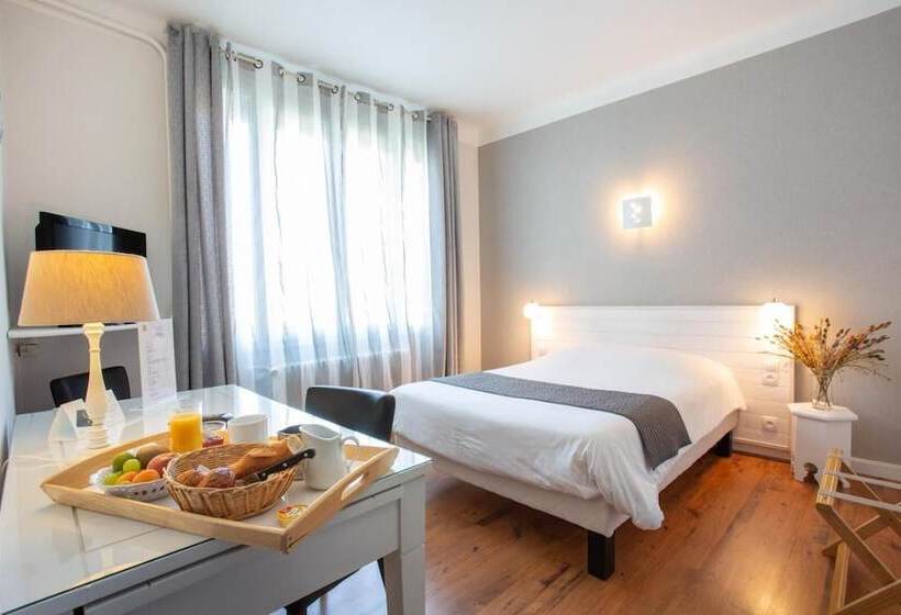 Номер Стандарт, Logis Hotel L Occitan 2 étoiles