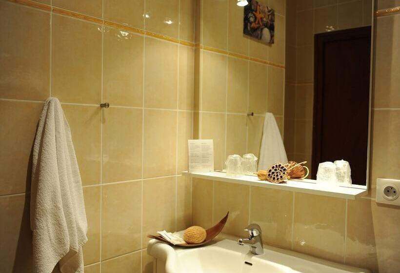 اتاق استاندارد سه نفره, Atlantis Hôtel