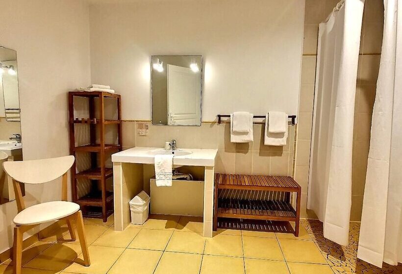 اتاق استاندارد سه نفره, Atlantis Hôtel