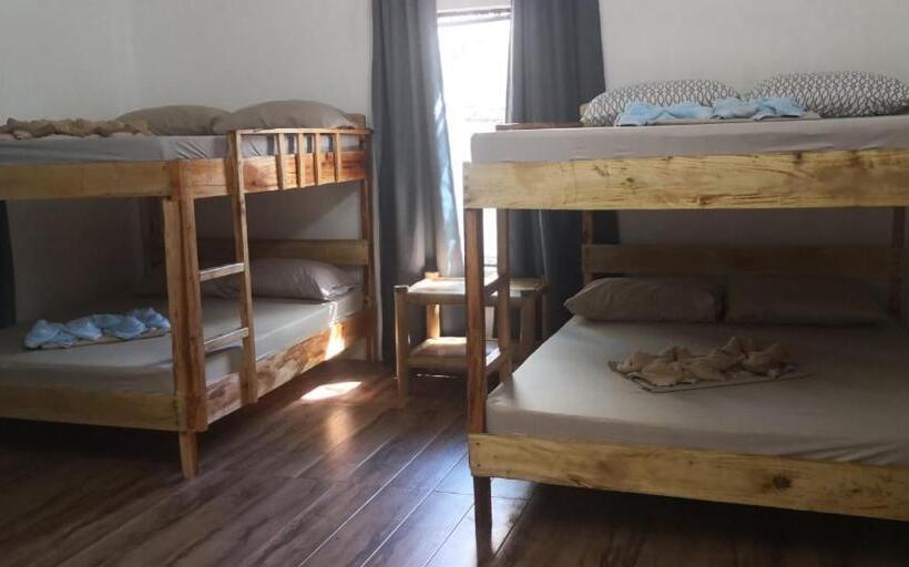 Семейный Номер Deluxe, Big Bamboo Beach Resort Sipalay