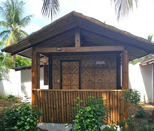 Номер Economy, Big Bamboo Beach Resort Sipalay