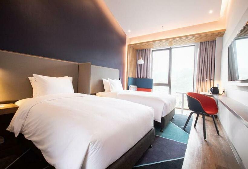 高级大房间, Holiday Inn Express Guizhou Qinglong, An Ihg