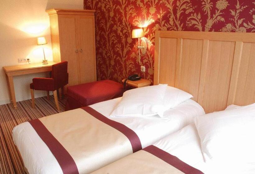 Номер Стандарт, Hôtel Les Fleurs