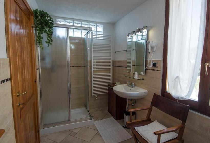 اتاق استاندارد, B&b La Chicca Di Francesca