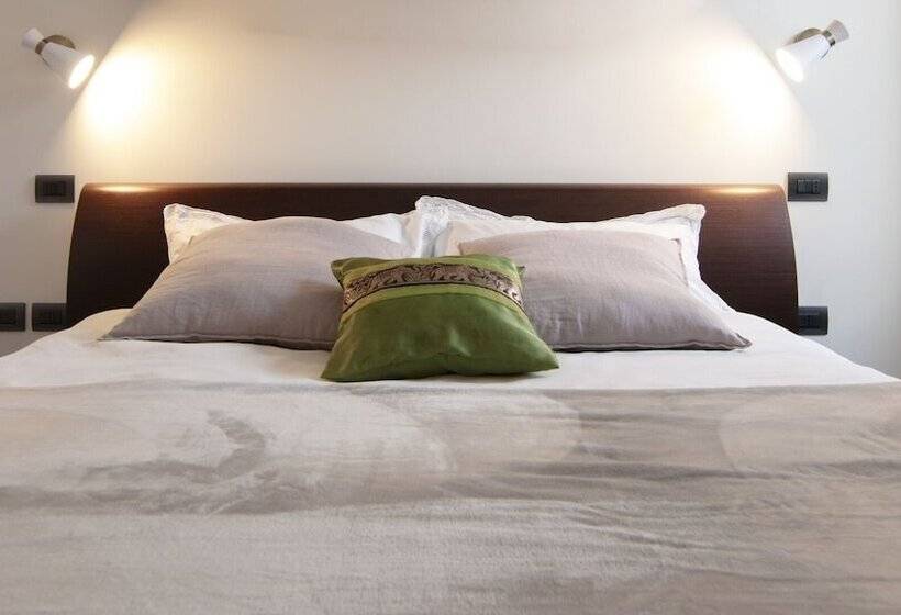 اتاق استاندارد با سرویس بهداشتی مشترک, Al Nifontano B&b   Ideal For Family Or Couples   2 Rooms   Lakeview