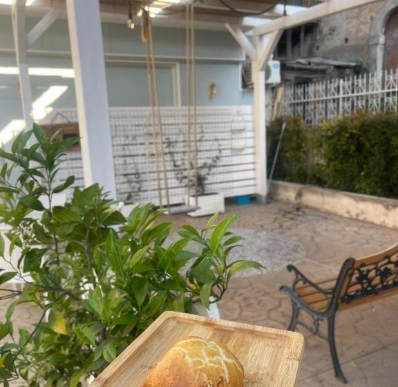 اتاق استاندارد با تخت بزرگ, Il Borgo
