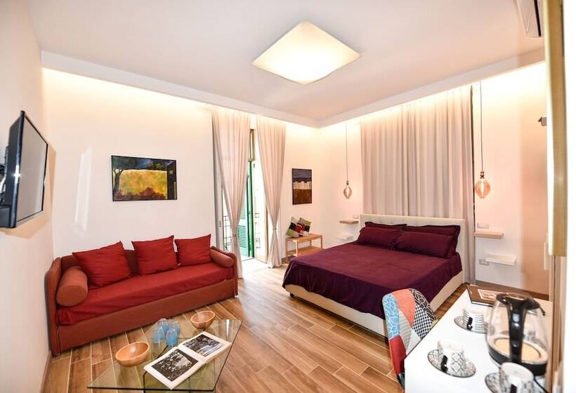 اتاق لوکس با چشمانداز شهر, B&b Casazeni