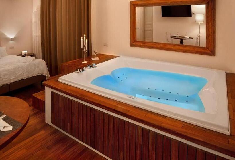 جناح سرير كينج, Naca Suite
