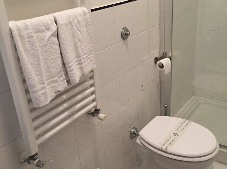 اتاق لوکس با بالکن, Casa Adele B&b