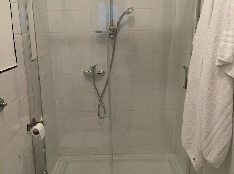 اتاق لوکس با بالکن, Casa Adele B&b