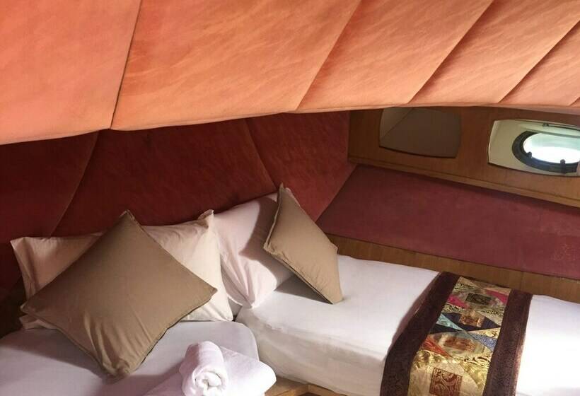 Номер Basic, Dream House Boat
