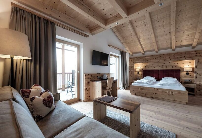 Полулюкс с Видом, Dolomites Nature Hotel Vigilerhof