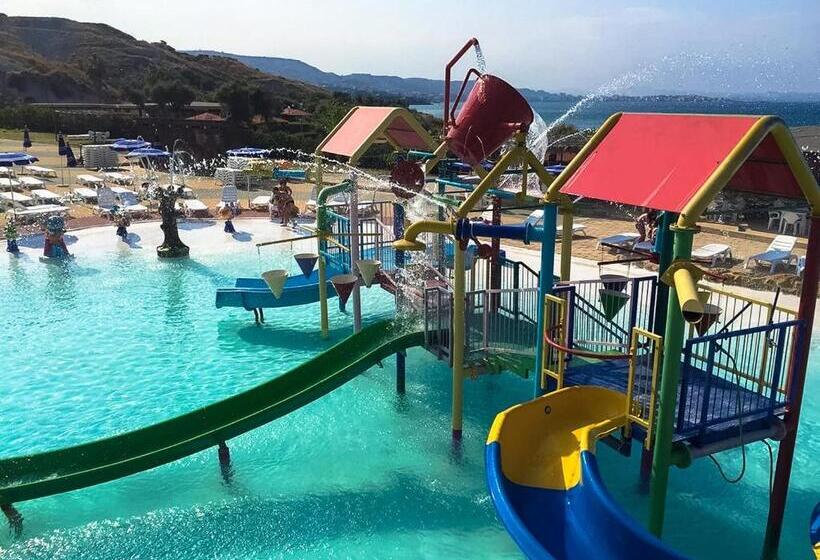 خانه 2 خوابه, Atlantis