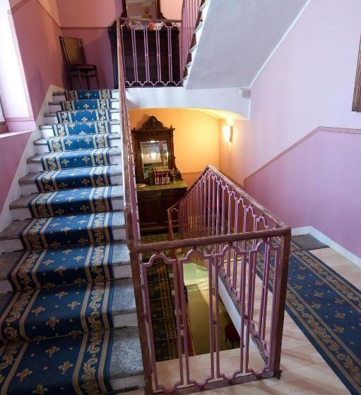 اتاق استاندارد یک نفره, Albergo Cavallino