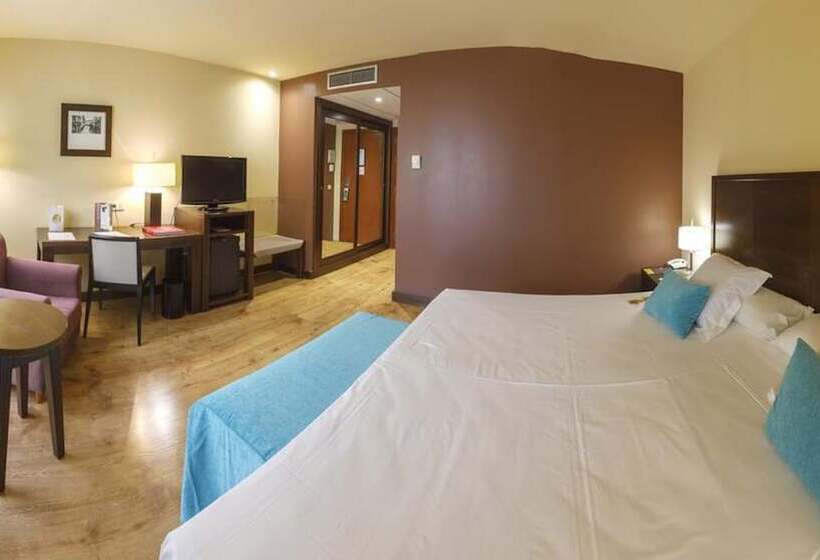 Номер Superior, Gran Hotel Ciudad De Barbastro