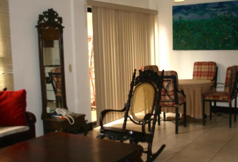 آپارتمان 1 خوابه, La Posada Del Arcangel