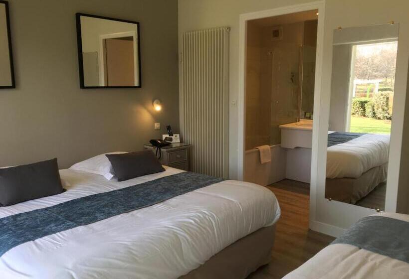 Номер Стандарт Трехместный, Logis Hôtel Val De Vienne