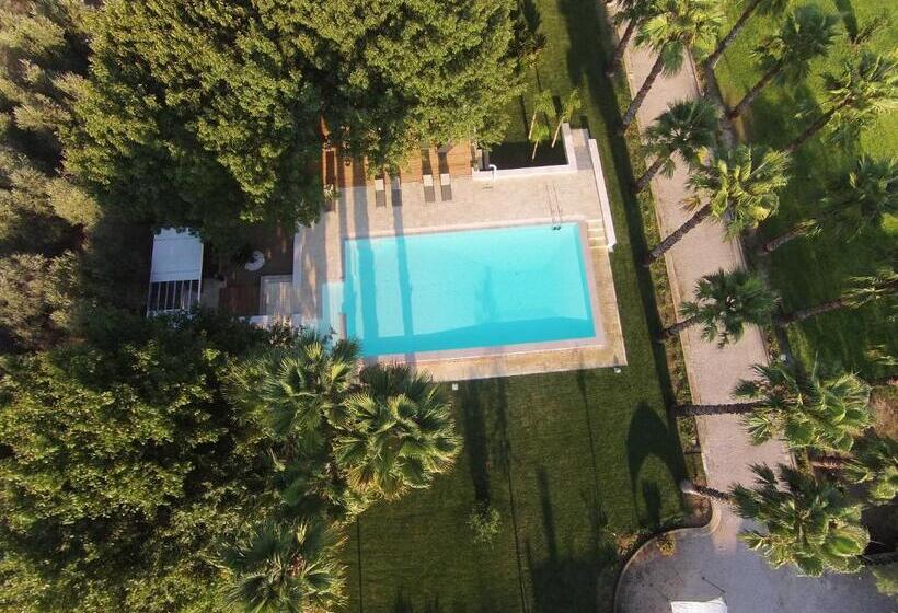 Семейный Номер, Parco Degli Aranci