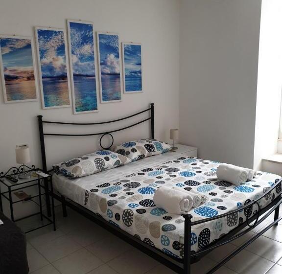 Standard room with outdoor bath, B&b Il Vicoletto