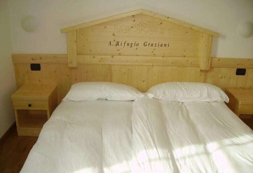 스탠다드 룸 더블 침대, Rifugio Albergo Graziani