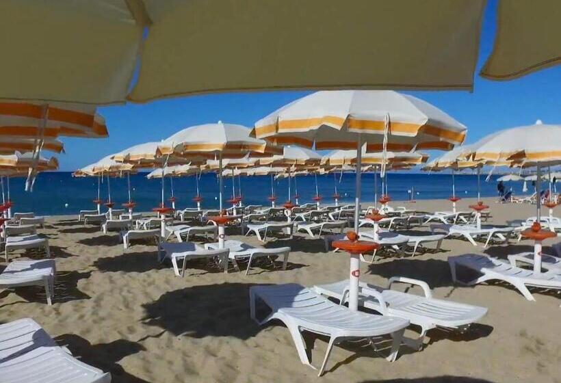 آپارتمان 1 خوابه, Residence Poseidon Villaggio