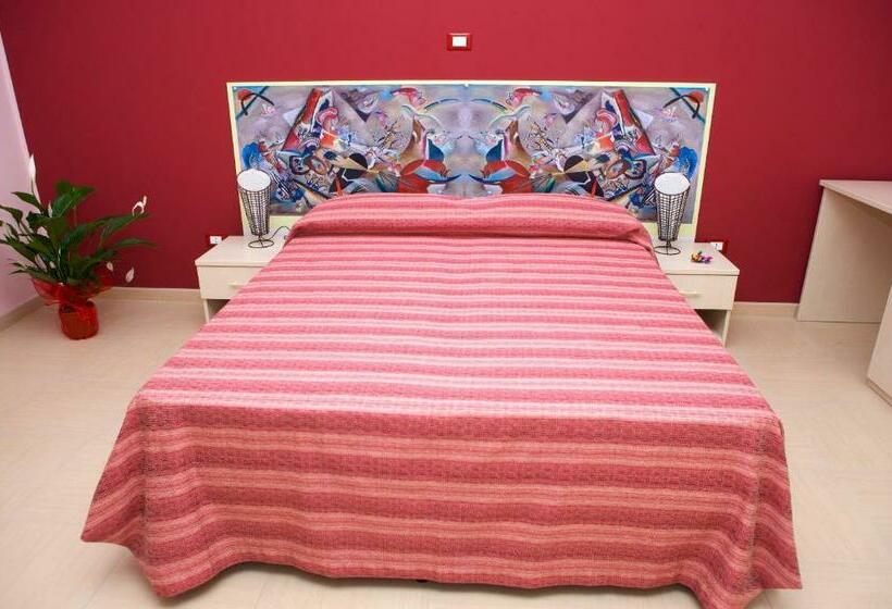 اتاق استاندارد سه نفره, Il Fiore Di San Giovanni B&b