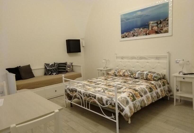Стандартный Номер Кровать Кинг, La Maison Di Nicoletta
