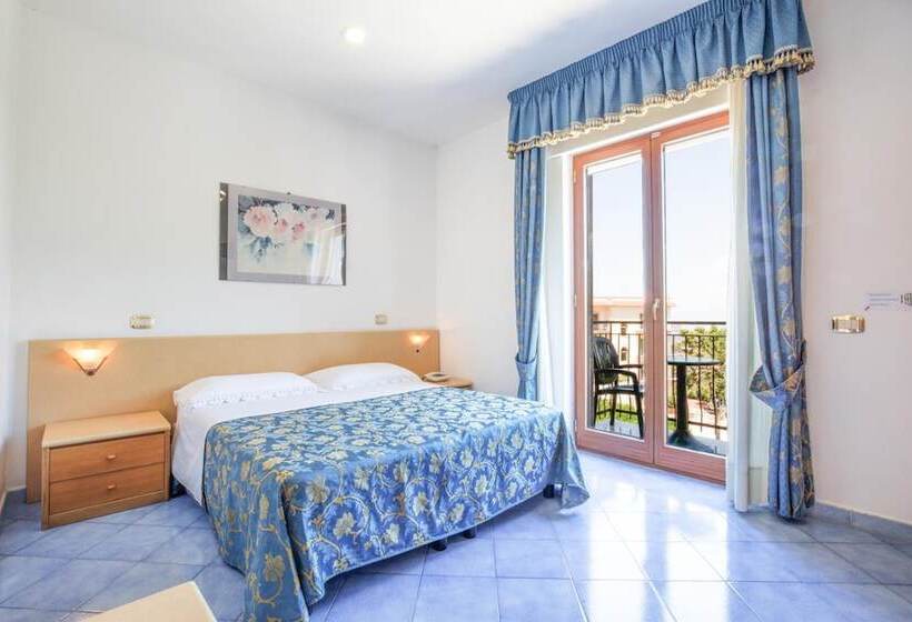 Quarto Estandar, La Pergoletta