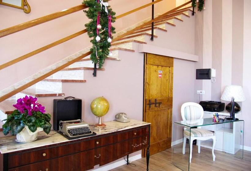اتاق لوکس سه تخته, B&b La Cornice