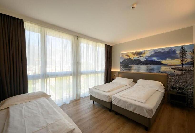 스탠다드 룸, Ambassador Suite