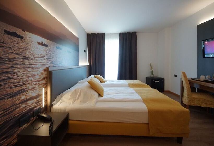 스탠다드 룸, Ambassador Suite