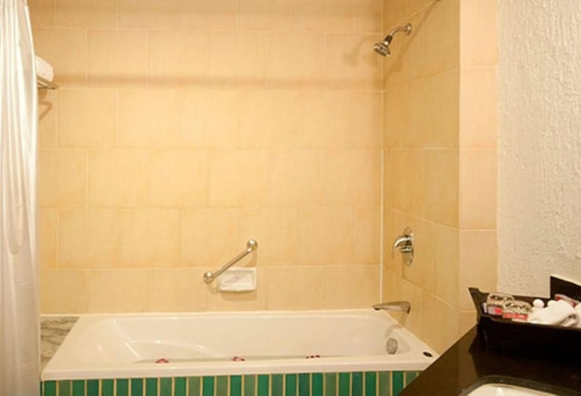 اتاق سوپریور با چشم‌انداز دریا, Aonang Villa Resort I Beach Front