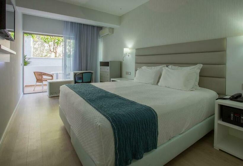 اتاق استاندارد, Carvi Beach