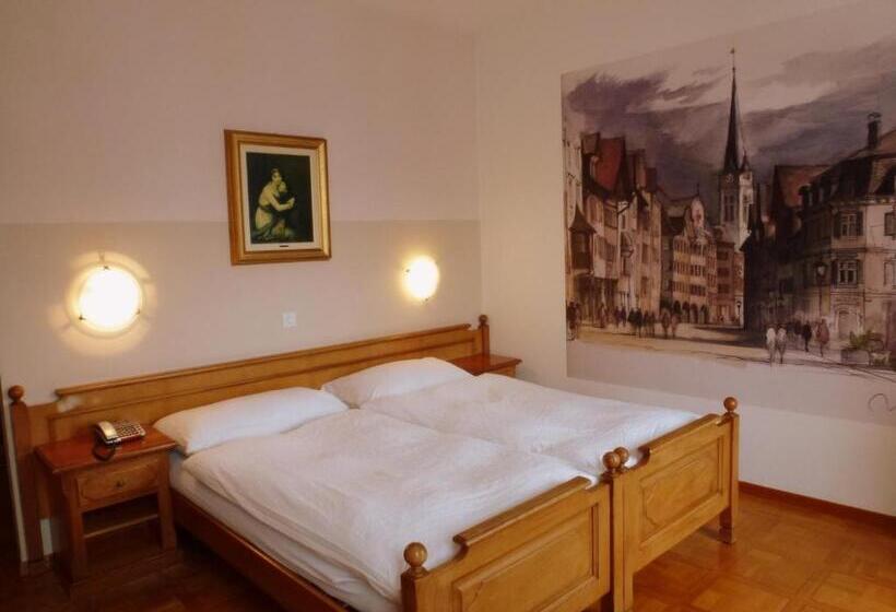 اتاق استاندارد چهار تخته, Centralcontinental