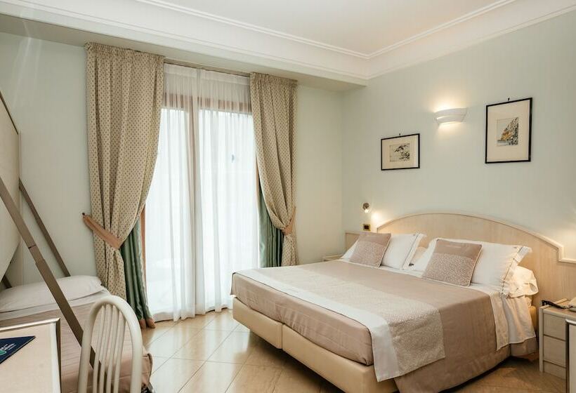 标准三人间, Gardenia Sorrento