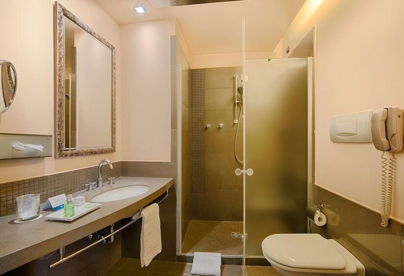 اتاق استاندارد, NH Bergamo