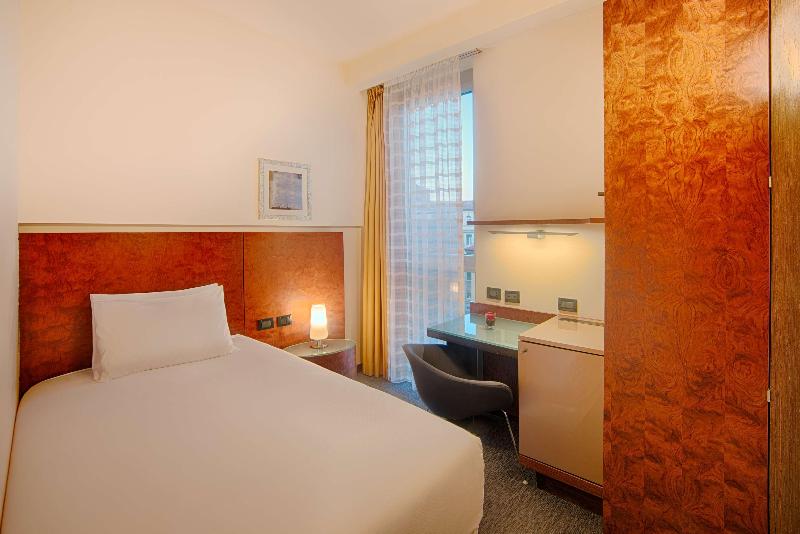 اتاق استاندارد یک نفره, NH Bergamo