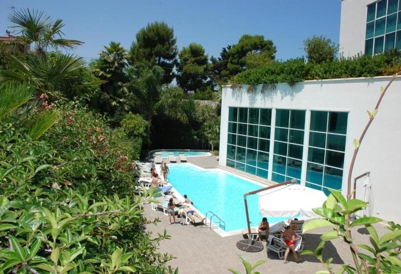 اتاق استاندارد, Nicotel Bisceglie
