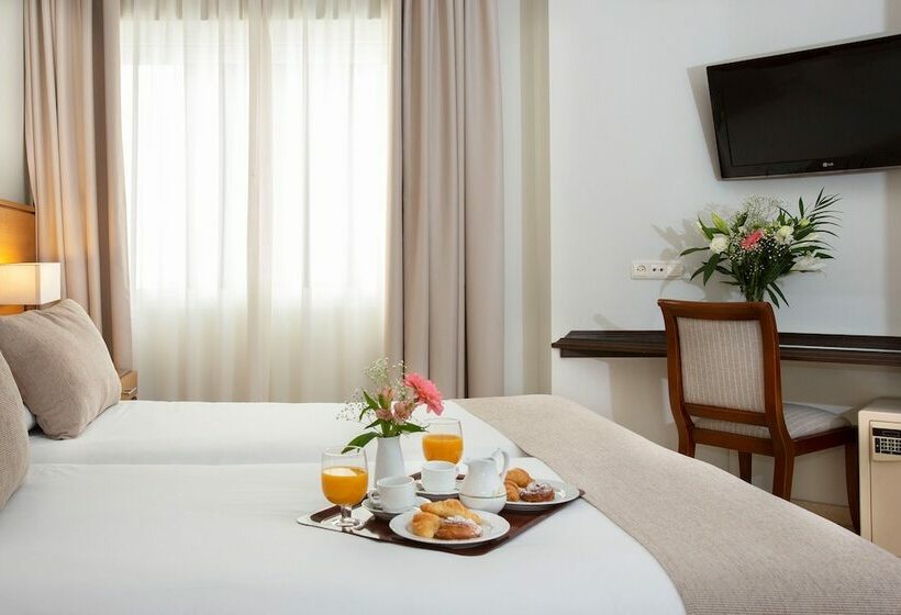 Апартаменты Семейные 1 Спальня, Ona Alanda Club Marbella