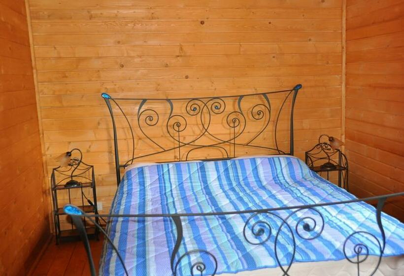 Четырехместный Номер Стандарт, B&b Le Poggere   Piscina E Panorama