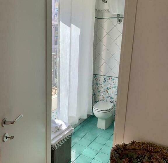 اتاق استاندارد, B&b Vela Sea