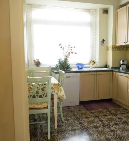 اتاق استاندارد, B&b Vela Sea