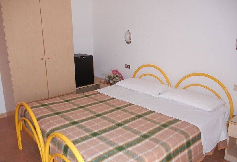 اتاق استاندارد با بالکن, Albergo Il Brillantino