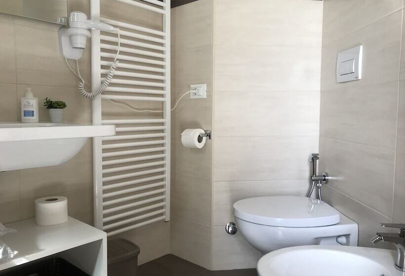 Номер Deluxe с Балконом, Innsud