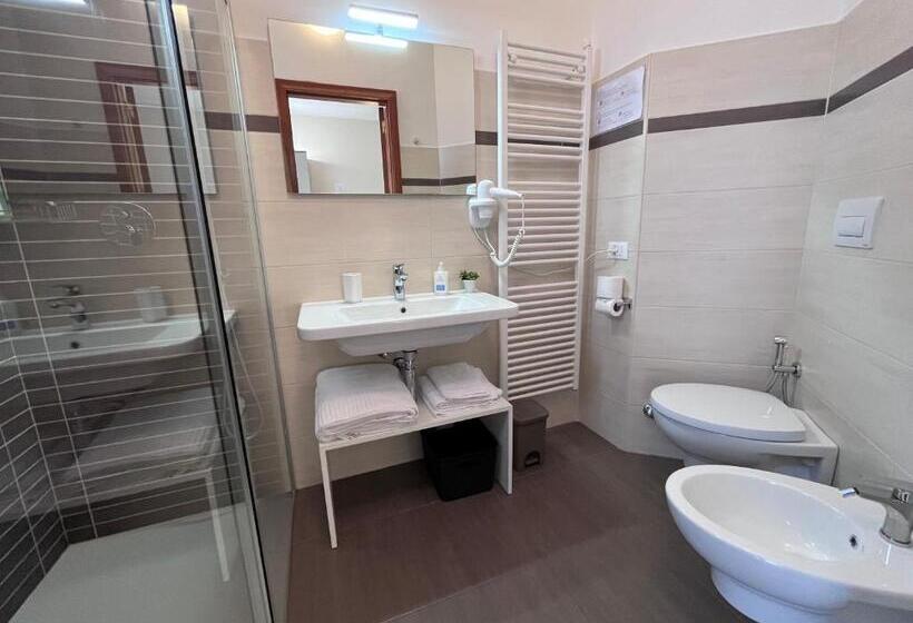 Номер Deluxe с Балконом, Innsud