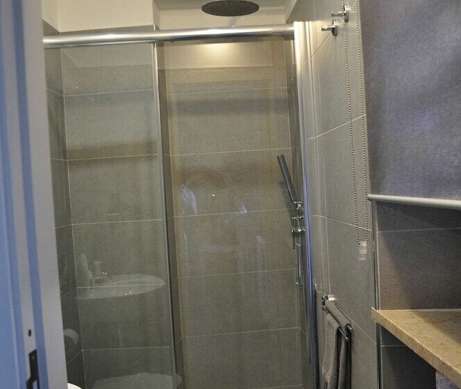 اتاق استاندارد سه نفره, B&b Albornoz