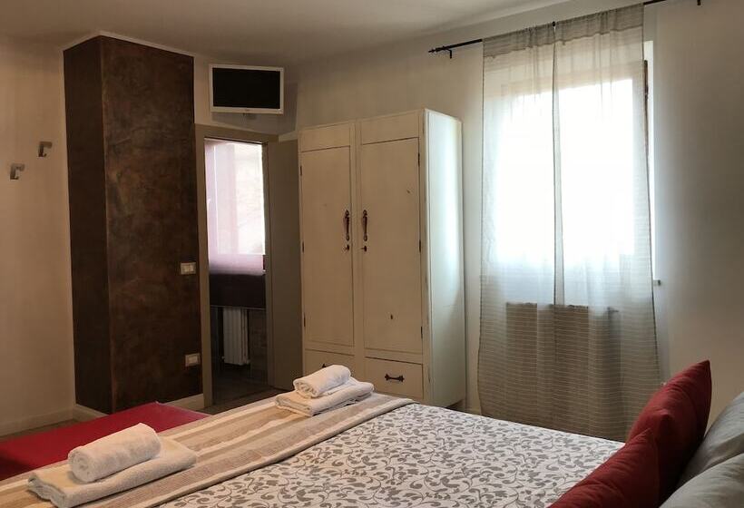 Quarto Quádruplo Deluxe, B&b Albornoz