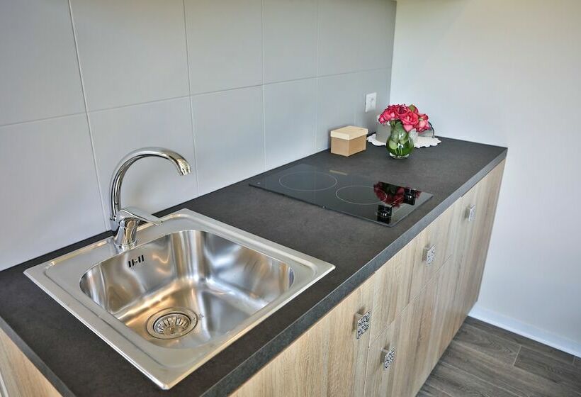 Дом 1 Спальня, Cottage Beach Vico