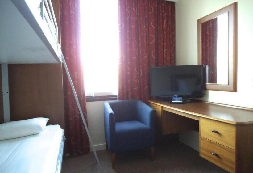 Семейный Номер, Airport Inn Gatwick