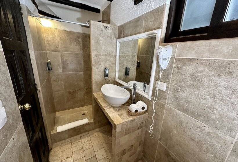 اتاق استاندارد سه نفره, Hatun Inti Classic